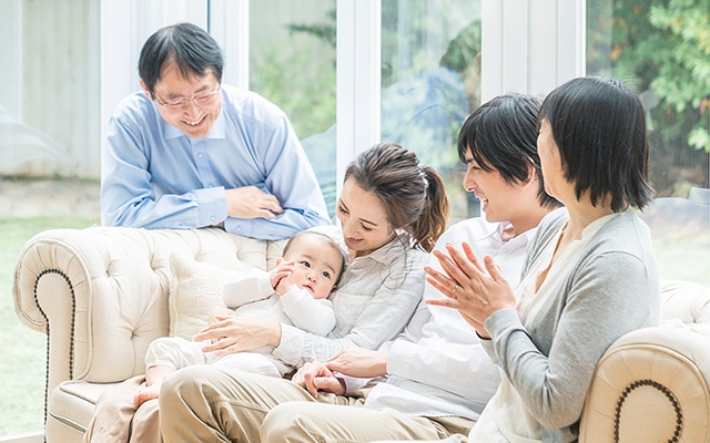 肌で悩む人に笑顔を